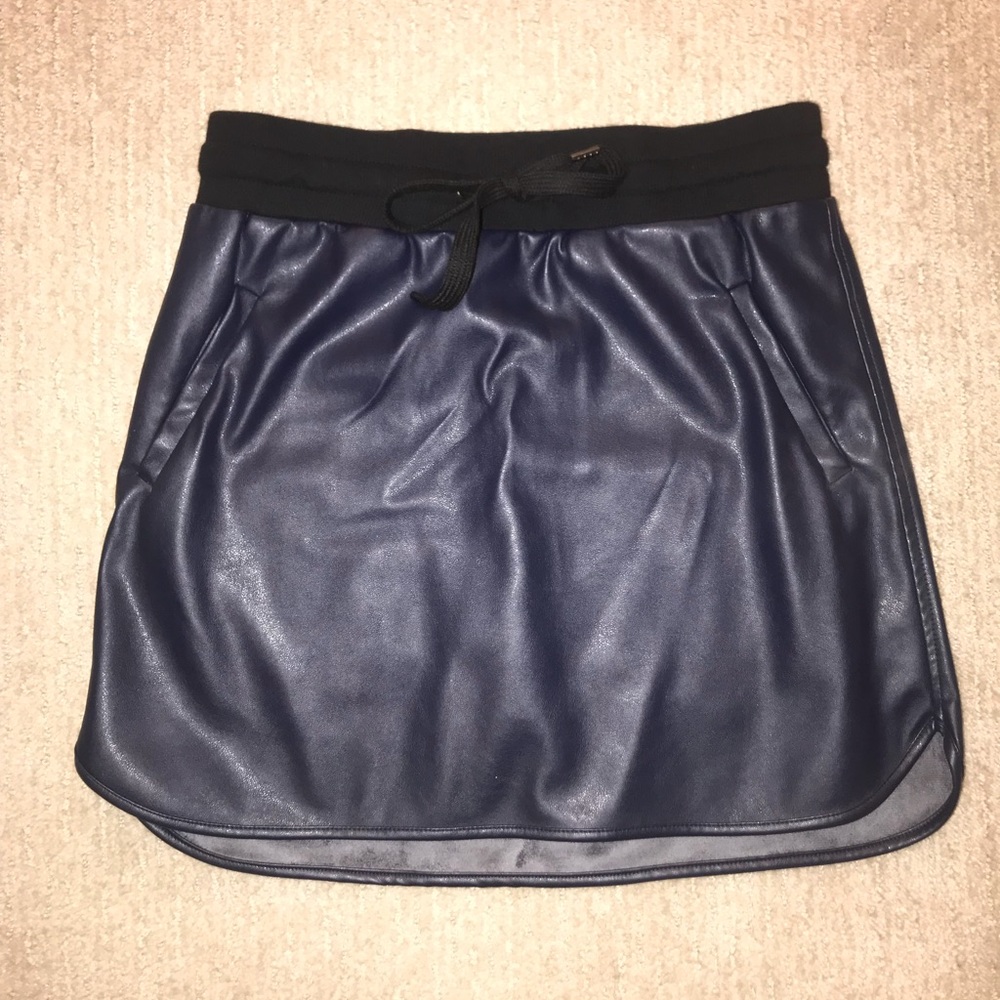 Forever 21 Navy blue leather skirt